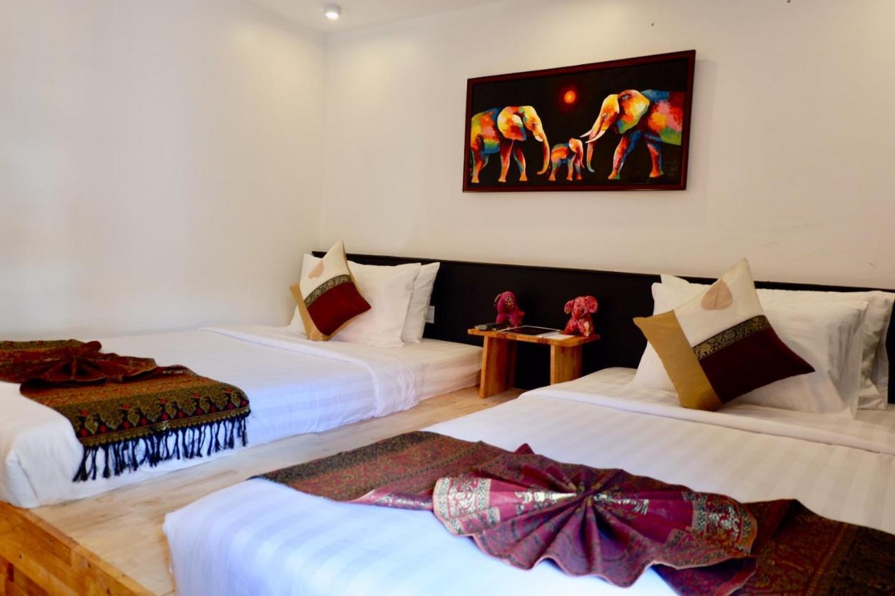 1004 Boutique Hotel 시엠리아프 외부 사진