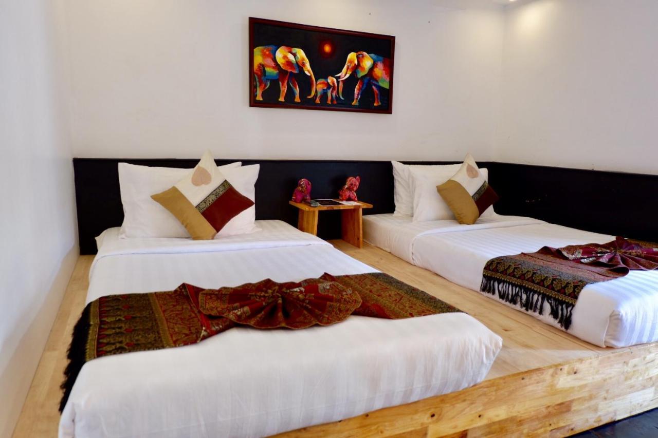 1004 Boutique Hotel 시엠리아프 외부 사진