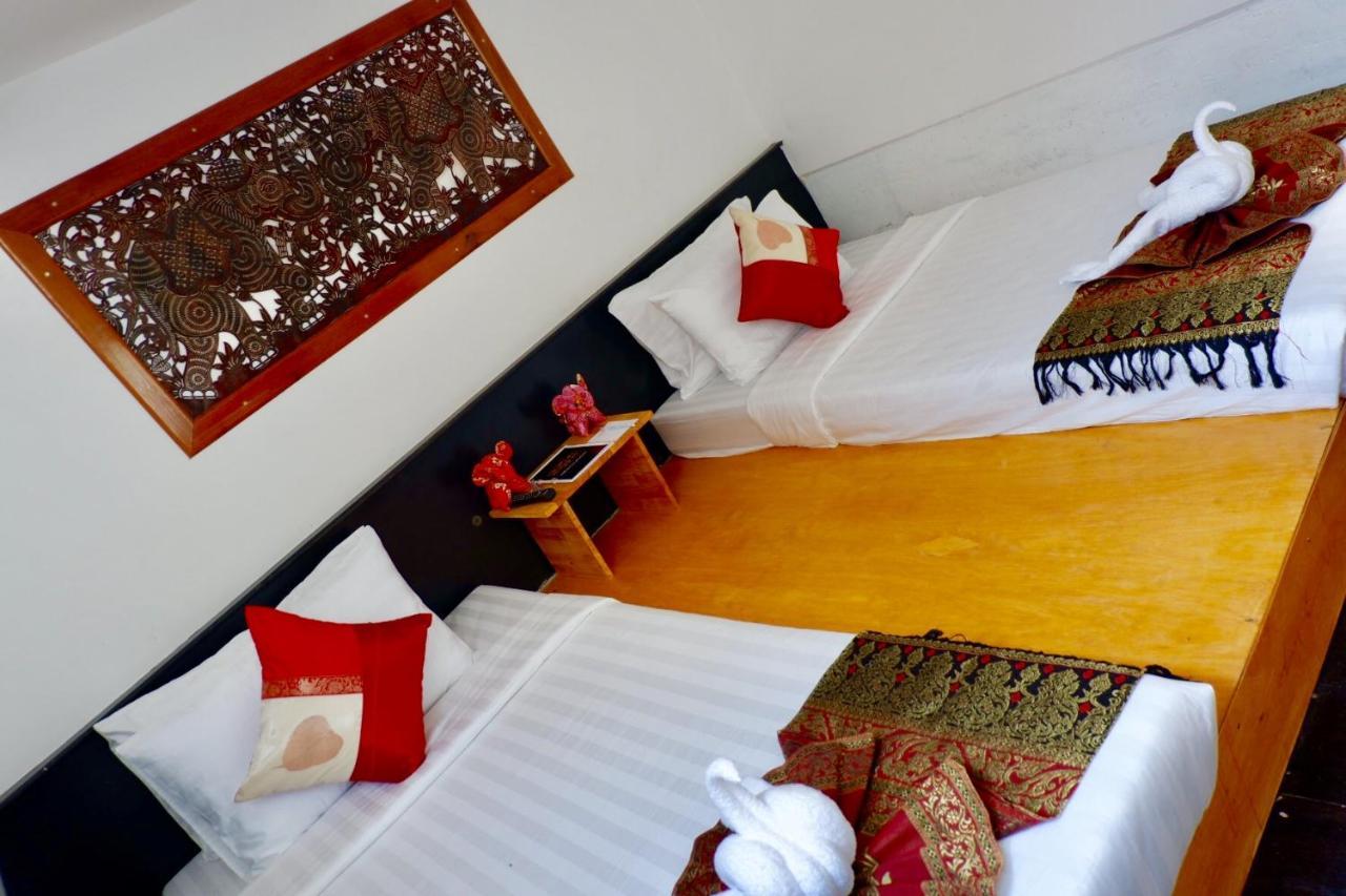 1004 Boutique Hotel 시엠리아프 외부 사진