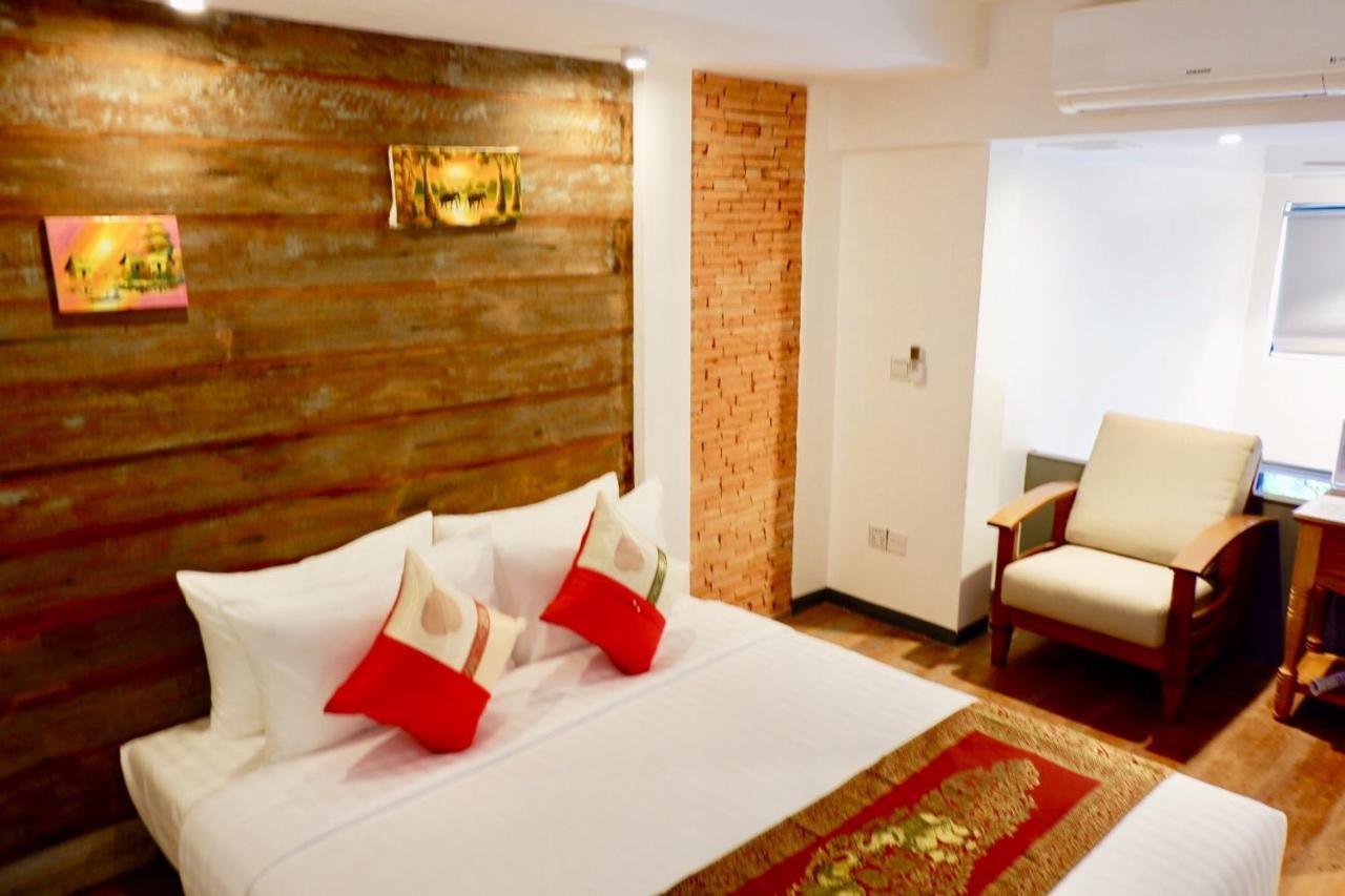 1004 Boutique Hotel 시엠리아프 외부 사진