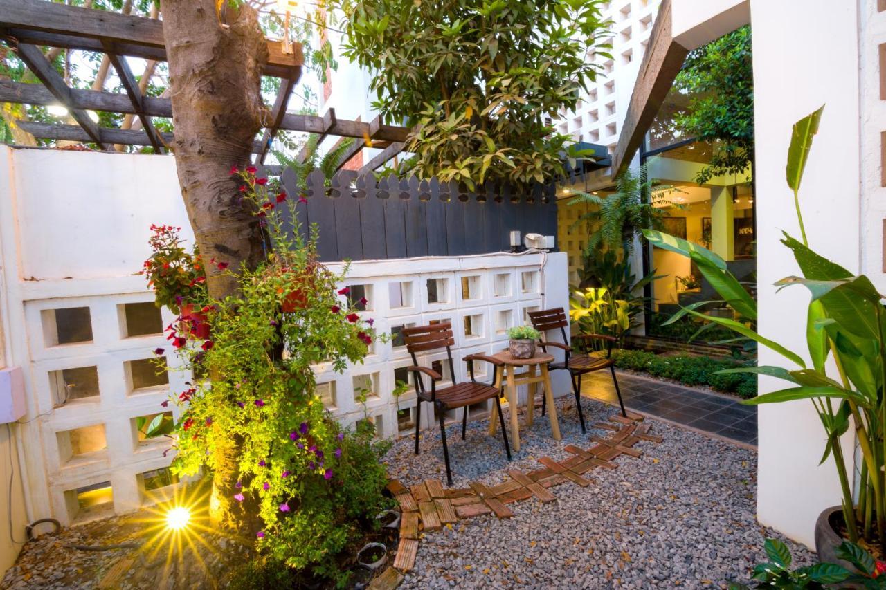 1004 Boutique Hotel 시엠리아프 외부 사진