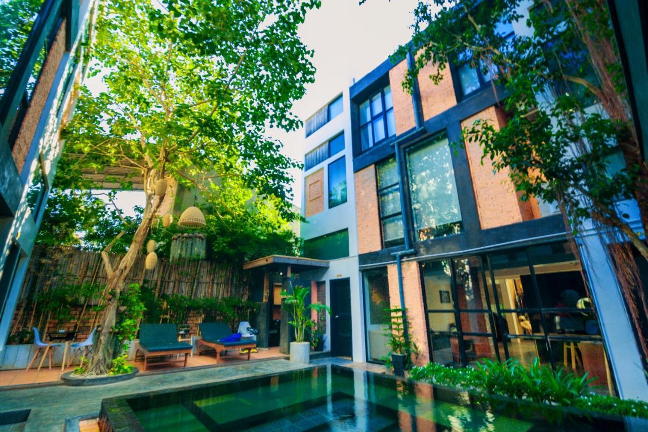 1004 Boutique Hotel 시엠리아프 외부 사진
